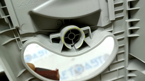 Ornament stâlp central superior stânga pentru Kia Sportage 23-26, gri, suport defect, necesită curățare