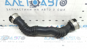 Патрубок интеркулера нижний Kia Sportage 23-26 HEV