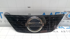 Эмблема решетки радиатора Nissan Rogue Sport 17-19 под радар