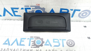 Фонарик обшивки арки багажника левой Jeep Grand Cherokee WK2 15-17 с корпусом