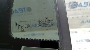 Стекло двери треугольник заднее правое Mercedes H247 GLA 20-26 тонировка