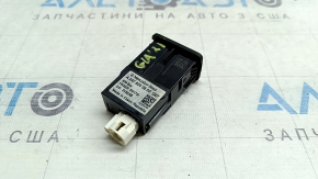 USB HUB Mercedes H247 GLA 20-23 передний, 1 type-C
