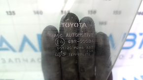 Стекло двери передней левой Toyota Rav4 13-18