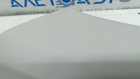 Накладка задней стойки нижняя правая Subaru Forester 14-18 SJ серая, надломано крепление, побелел пластик, царапины