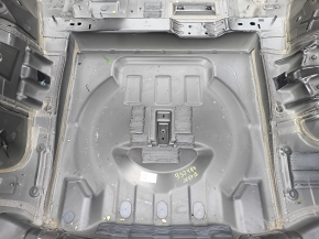 Корыто багажника Jeep Grand Cherokee WK2 11-22 на кузове
