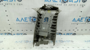 Накладка задней стойки верхняя ремень правая Dodge Grand Caravan 11-17 серая, потерта