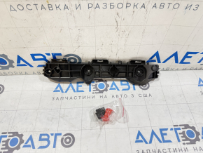 Крепление заднего бампера левое Toyota Corolla 20-23 5D