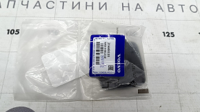 Заглушка буксировочного крюка заднего бампера Volvo XC40 19-22 структура