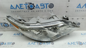Фара передняя правая Toyota Camry v50 12-14 usa XLE, облез лак, сколы