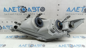 Фара передняя правая Toyota Camry v50 12-14 usa XLE, облез лак, сколы