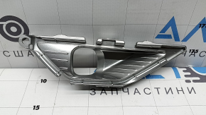 Mitsubishi Outlander 22-25 cadru pentru far ceata dreapta gri