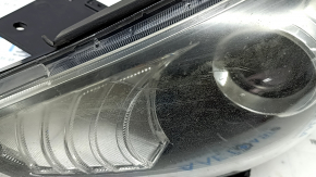 Ansamblu far stânga față pentru Kia Niro 17-19 HEV, PHEV, cu suport, halogen, DRL LED, sigiliu dezlipit