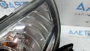 Фара передняя правая Kia Niro 17-19 HEV, PHEV с кронштейном, галоген, LED ДХО, под полировку, паутинка, отклеился уплотнитель, скол