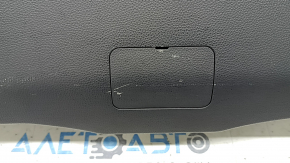 Обшивка двери багажника нижняя Toyota Venza 21-24 черная, царапины, потерта