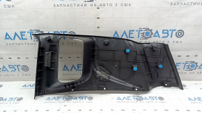 Накладка задней стойки багажника левая Jeep Renegade 18-23 черная, с заглушками