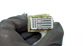 Фишка на блок ECU компьютер двигателя Lincoln MKZ 13-20 hybrid, серая