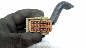 Фишка на блок ECU компьютер двигателя Lincoln MKZ 13-20 hybrid, коричневая