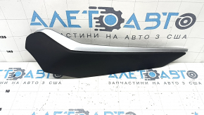 Накладка центральной консоли левая Toyota Venza 21-24 кожа, черная, тычка