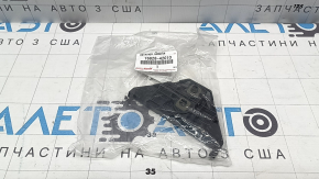 Крепление нижней накладки двери багажника центральное Toyota Rav4 16-18