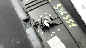 Ornamente ușă spate dreapta inferioare pentru Hyundai Tucson 22-26: structură, crăpături, lovituri, elemente de fixare rupte, zgârieturi