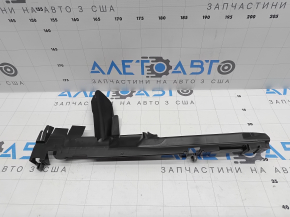 Дефлектор радиатора левый VW Jetta 25-26 1.5T