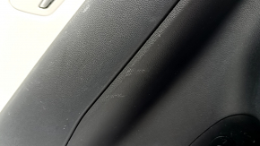 Panou decorativ ușă spate stânga Hyundai Tucson 22-26 negru cu inserție din material textil negru, cotieră neagră, garnitură cromată cu negru lucios, cu mâner, zgârieturi, uzat