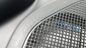 Panou decorativ ușă spate stânga Hyundai Tucson 22-26 negru cu inserție din material textil negru, cotieră neagră, garnitură cromată cu negru lucios, cu mâner, zgârieturi, uzat
