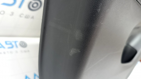 Panou ușă negru, stânga față, Hyundai Tucson 2022-2026, cu mâner, inserție gri, cotieră din piele neagră, ornament cromat cu negru lucios, zgârieturi