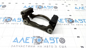 Скоба суппорта передняя левая Lexus CT200h 11-17