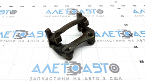 Скоба суппорта задняя правая Lexus CT200h 11-17