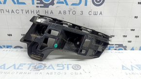 Крепление заднего бампера правое VW Jetta 22-26 под фонарем
