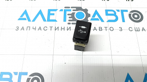 USB Hub, AUX Lexus CT200h 14-17