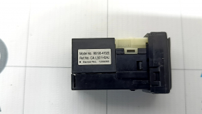 USB Hub, AUX Lexus CT200h 14-17