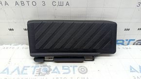 Подставка под ногу VW Jetta 19-26 черная, царапины