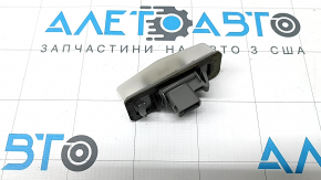 Подсветка номера двери багажника правая Lexus CT200h 14-17