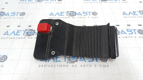 Крышка АКБ Volvo XC60 18-26 T5, T6, T8 надлом направляющей