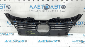 Решетка радиатора grill Lexus CT200h 14-17 сломаны крепления, тычки
