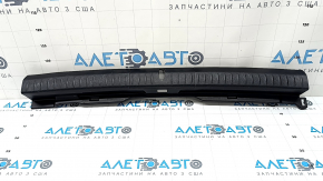 Накладка проема багажника Lexus CT200h 11-17 черная, царапины