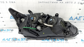 Фара передняя левая Lexus CT200h 12-17 галоген, под полировку