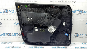 Обшивка двери карточка передняя правая в сборе Audi Q3 83A 19-25 черная, вставка черная кожа, подлокотник черная кожа, хром молдинги, с ручкой, царапины