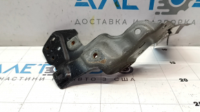 Кронштейн крыла левый Lexus CT200h 11-17 погнут
