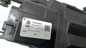 Фара передняя правая VW Jetta 19-24 в сборе LED