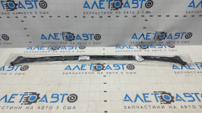 Уплотнитель капота Subaru Forester 25-26