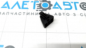 Крючок обшивки арки левый Audi Q3 83A 19-25 черный