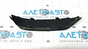Заглушка заднего бампера левая Audi Q3 83A 19-23 верхняя, S-Line, структура, сломано крепление