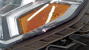 Фара передняя левая в сборе Audi Q3 83A 19-25 LED с signature drl, царапины