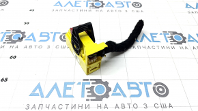 Фишка на модуль srs airbag компьютер подушек безопасности Audi Q3 83A 19-25