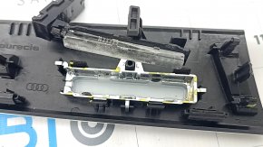 Накладка передней панели нижняя правая Audi Q3 83A 19-25 темный алюминий, quattro, царапины, сломаны крепления