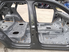 Стойка кузова центральная правая Audi Q3 83A 19-25 на кузове, тычки