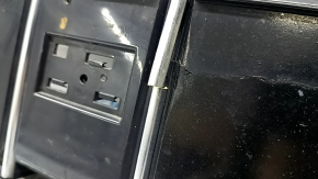 Решетка радиатора grill в сборе Audi Q3 83A 19-25 черный глянец с матовый хром, с эмблемой, трещина, надломан молдинг, сломаны крепления, тычки